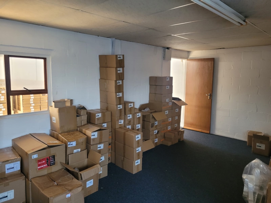 To Let Commercial Property for Rent in Montague Gardens Western Cape